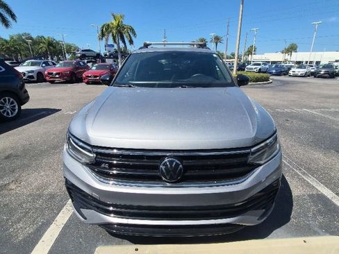 Used 2023 Volkswagen Tiguan SE R-Line FWD image 1