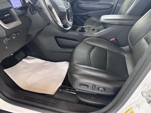 Used 2022 GMC Terrain SLT image 47