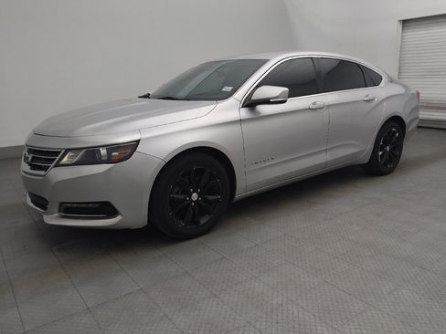 Used 2017 Chevrolet Impala LT image 2