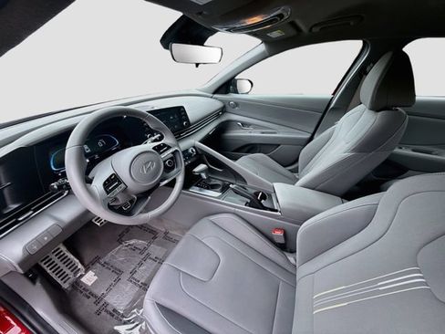 Certified 2026 Hyundai Elantra Sport FWD image 21