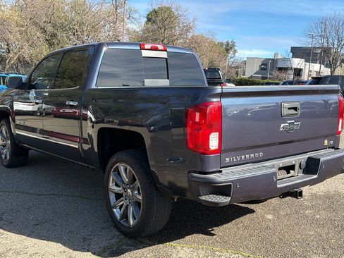Used 2018 Chevrolet Silverado 1500 LTZ Z71 w/ Centennial Edition image 7