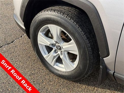 Used 2020 Toyota RAV4 XLE image 10