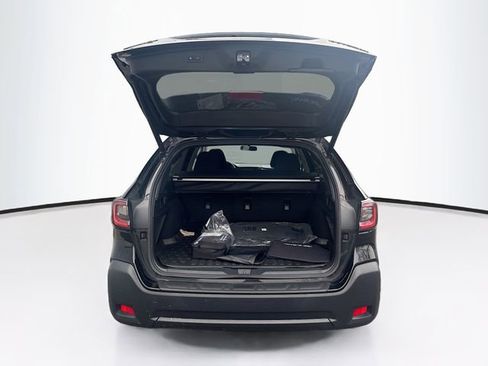 Used 2023 Subaru Outback Premium image 23