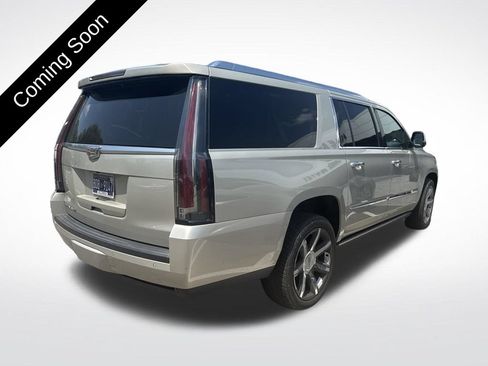 Used 2015 Cadillac Escalade ESV Premium RWD image 5