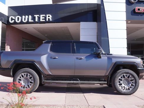 New 2025 GMC Hummer EV 3X image 2
