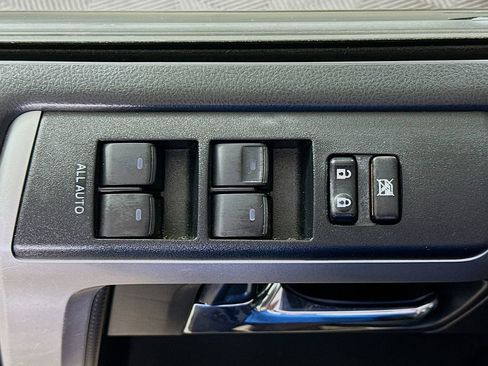 Used 2020 Toyota 4Runner SR5 Premium w/ Moonroof Package AWD/4WD image 22
