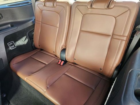 Certified 2021 Lincoln Aviator Reserve w/ Equipment Group 201A image 19