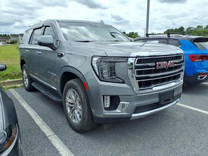 Used 2024 GMC Yukon SLT w/ SLT Luxury Package
