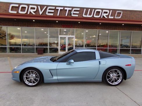 Used 2012 Chevrolet Corvette Coupe w/ 3LT Preferred Equipment Group image 9