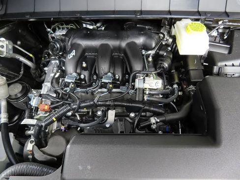 New 2026 Nissan Pathfinder Platinum image 10