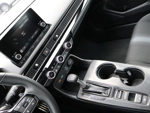 Certified 2024 Honda Civic Sport image 18