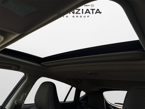 Used 2024 Subaru Crosstrek 2.0i Premium image 30