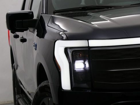 New 2025 Ford F150 Lightning Lariat image 4