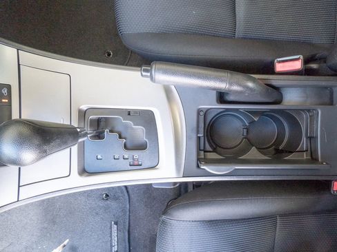 Used 2011 MAZDA MAZDA3 i Touring image 10