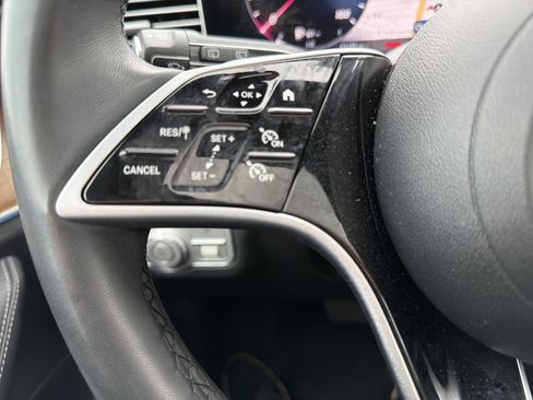 Certified 2025 Mercedes-Benz GLE 350 4MATIC image 19