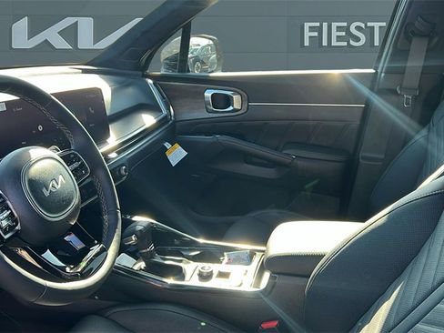 Certified 2025 Kia Sorento SX Prestige image 18