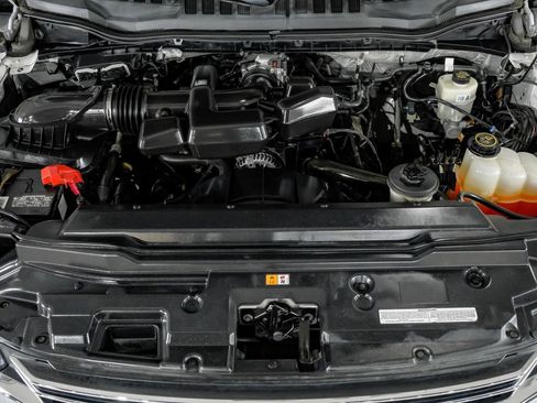 Used 2017 Ford F250 Lariat w/ Chrome Package image 48