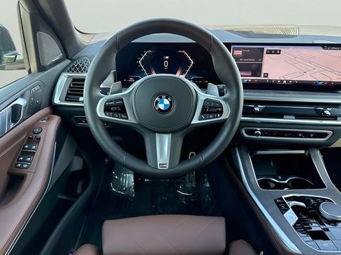 Used 2027 BMW X7 xDrive40i w/ M Sport Package AWD/4WD image 13