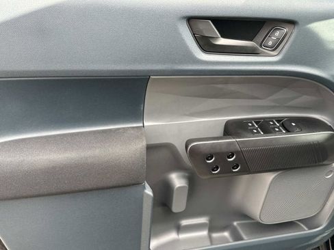 New 2025 Ford Maverick XL w/ Equipment Group 102A image 10