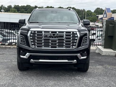 New 2026 GMC Yukon Denali w/ Denali Reserve Package AWD/4WD image 13