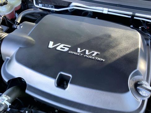 Used 2018 Chevrolet Colorado Z71 image 30