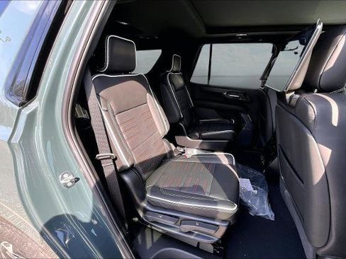 New 2026 GMC Yukon AT4 Ultimate image 9