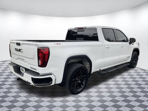 Used 2022 GMC Sierra 1500 Elevation w/ Elevation Premium Package AWD/4WD image 3