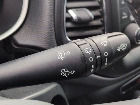 Used 2018 Jeep Compass Sport w/ Cold Weather Group image 29