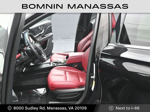 Used 2023 Lincoln Corsair Reserve AWD/4WD image 13