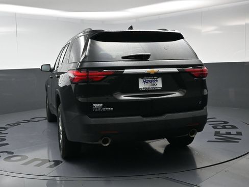 Used 2023 Chevrolet Traverse LT FWD image 8