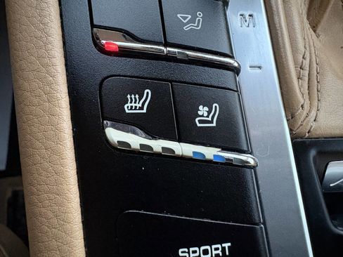 Used 2015 Porsche Macan S image 40