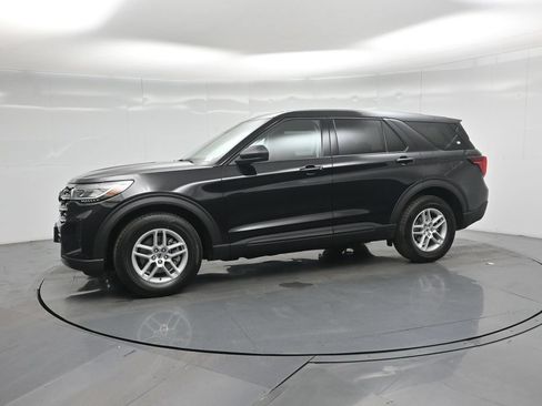 New 2026 Ford Explorer Active RWD image 27