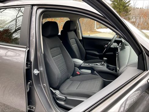 Used 2025 Honda HR-V LX image 11