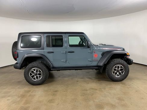 Used 2024 Jeep Wrangler Unlimited Rubicon w/ Capability Package AWD/4WD image 7