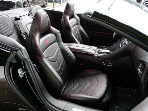 Used 2023 Aston Martin DBS Superleggera Volante RWD image 12
