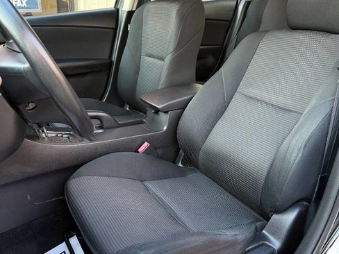 Used 2013 MAZDA MAZDA3 i SV image 10