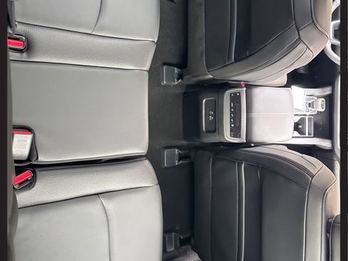 New 2025 Nissan Pathfinder SL image 23