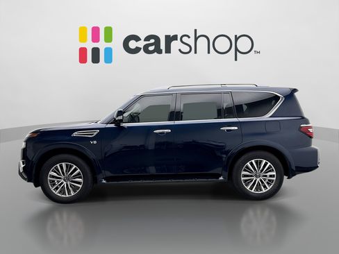 Used 2022 Nissan Armada SL w/ Captain's Chairs Package AWD/4WD image 2