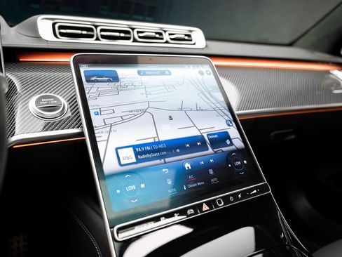 Used 2024 Mercedes-Benz S 63 AMG S image 54