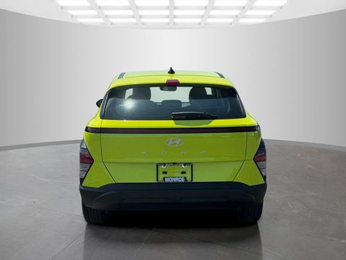 Used 2024 Hyundai Kona SE FWD image 6