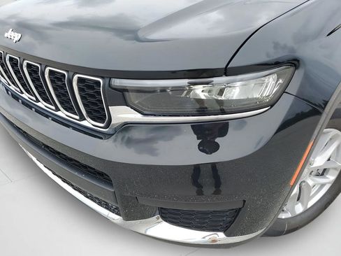 New 2025 Jeep Grand Cherokee L Laredo image 16