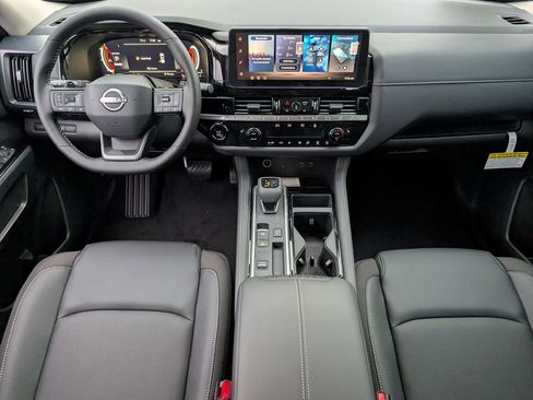 New 2026 Nissan Pathfinder SL FWD image 8
