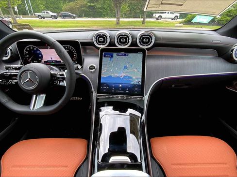 New 2025 Mercedes-Benz GLC 350e GLC 350e image 5