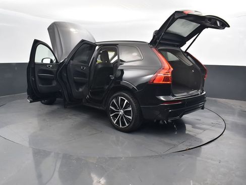 Used 2024 Volvo XC60 B5 Plus image 57