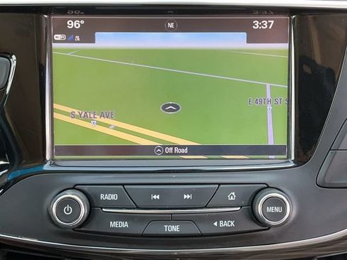 Used 2019 Buick Envision Essence FWD image 22