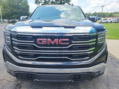 Used 2025 GMC Sierra 1500 SLT AWD/4WD image 7