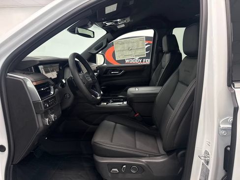 New 2026 GMC Yukon Denali w/ LPO, Floor Liner Package RWD image 11