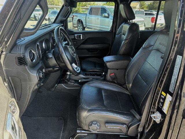 Used 2023 Jeep Wrangler Unlimited Sahara w/ Cold Weather Group AWD/4WD image 27