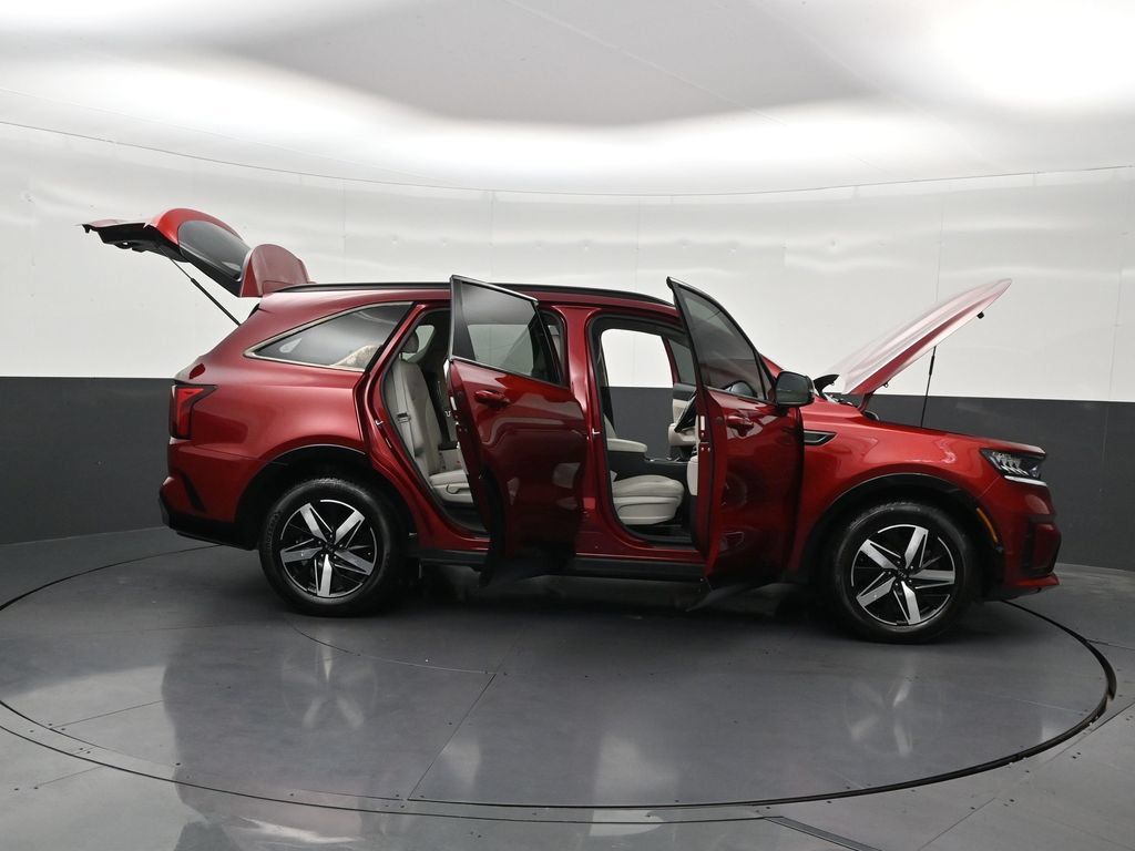 Used 2021 Kia Sorento S FWD image 33