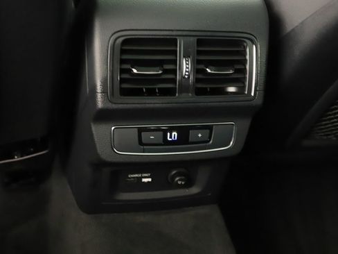 Used 2023 Audi Q5 2.0T Premium w/ Convenience Package image 22
